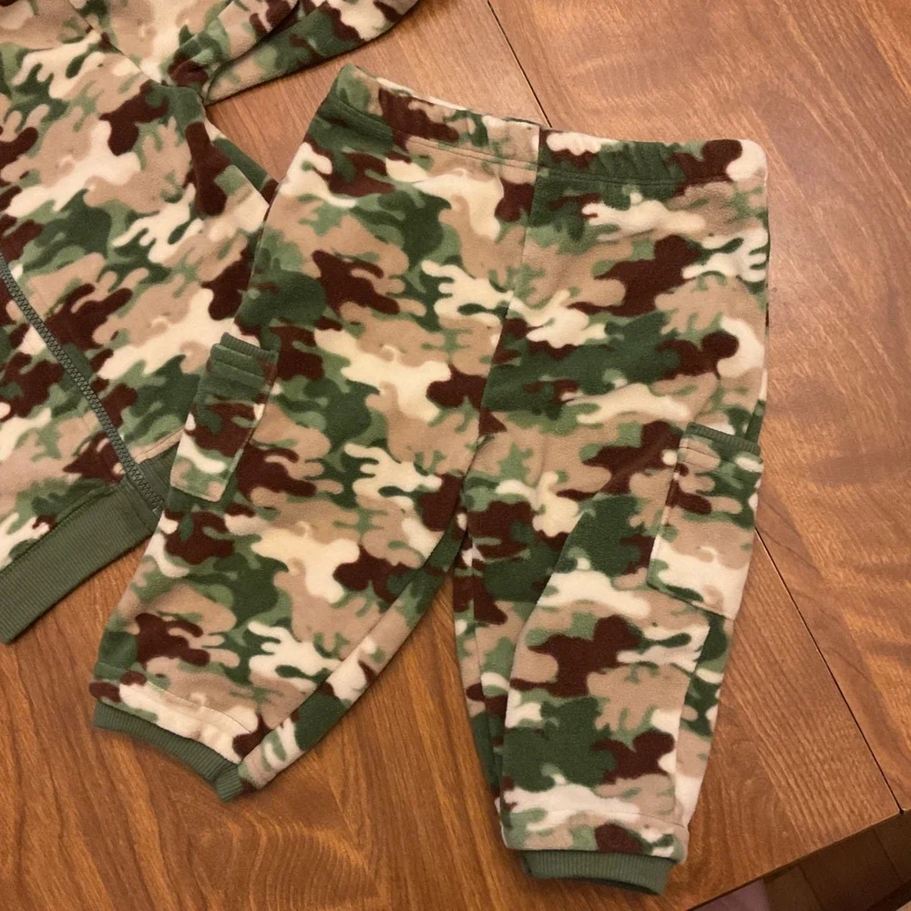 Garanimals Baby Boys Camo Fleece Hoodie and Cargo Jogger Set 3-6 Months